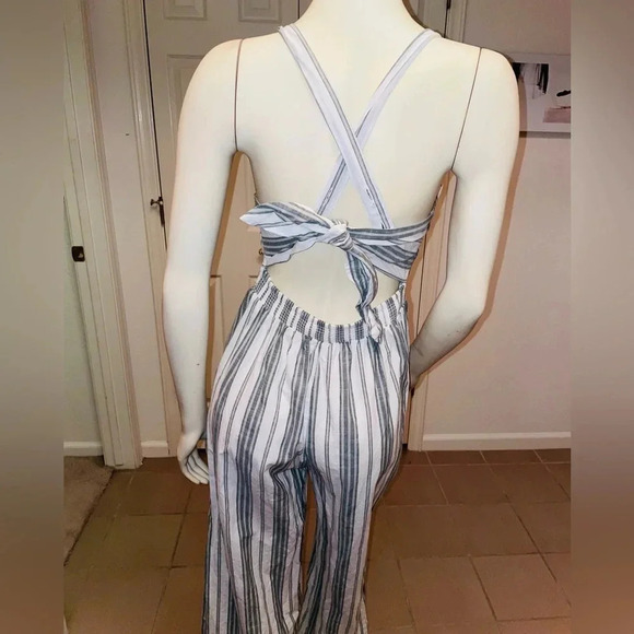 Japna Wide Leg Cropped Jumpsuit w/ Back Cutout and bow green & white size M - Picture 9 of 16